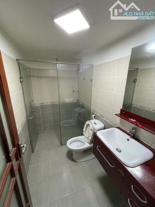 ĐỀN LỪ 1 PHÂN LÔ Ô TÔ TRÁNH KINH DOANH VỈA HÈ 70M 5T MT 4,3M CHỈ 26,7 TỶ. - 5