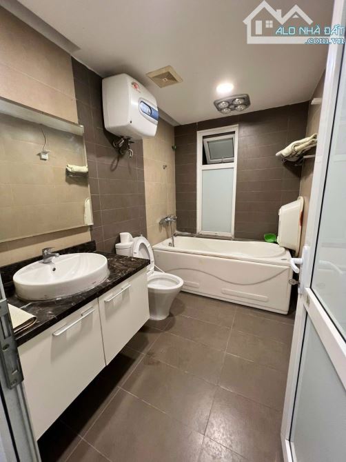 Cho thuê Liền kề khu Vạn Phúc Hà Đông 4 tầng - 5