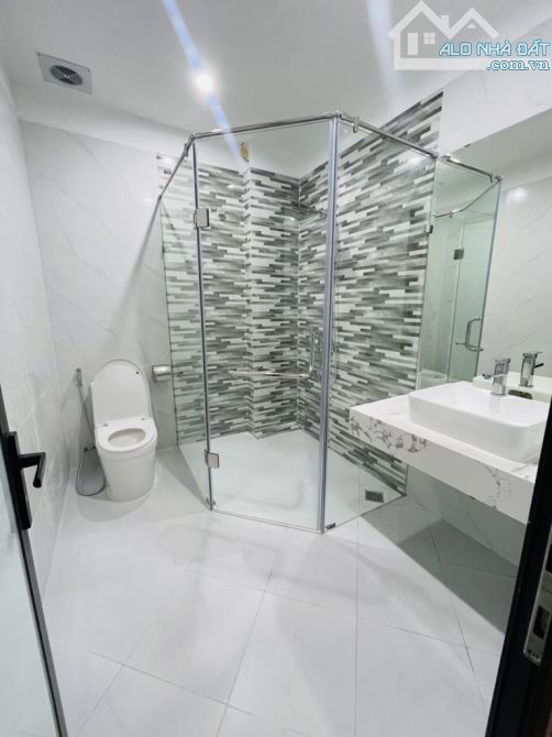 BÁN NHÀ MINH KHAI, THANG MÁY, 40M RA MẶT PHỐ Ô TÔ ĐỖ, DT 50M2, GIÁ 10.5 TỶ - 5