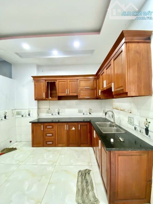 BÁN NHÀ 2 MẶT HẺM XE HƠI CHIẾN LƯỢC BÌNH TRỊ ĐÔNG - 4X18 - 3 TẦNG GIÁ 6,1 TỶ TL - 5