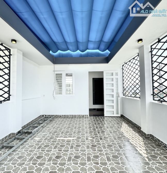 BÁN NHÀ ĐẸP XÂY MỚI CÓ THANG MÁY 6TẦNG 52m2  p1 gv  gấp bán - 5
