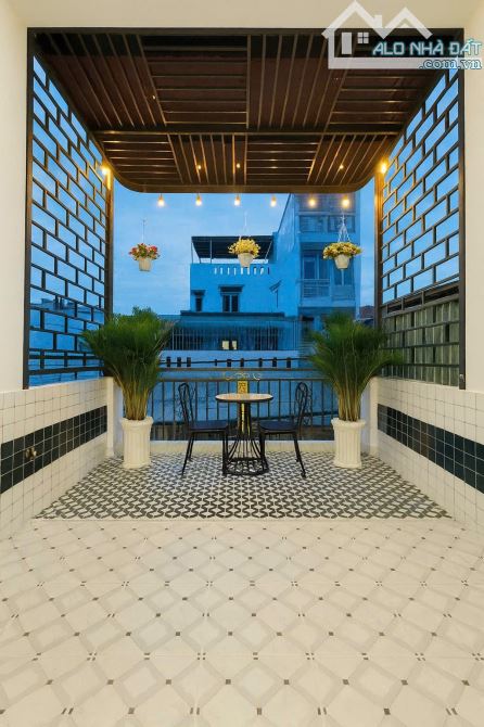 Ô tô ngủ trong nhà, gần Emart Phan Huy Ích, 70m2, có PN dưới, nhỉnh 6 tỷ - 5