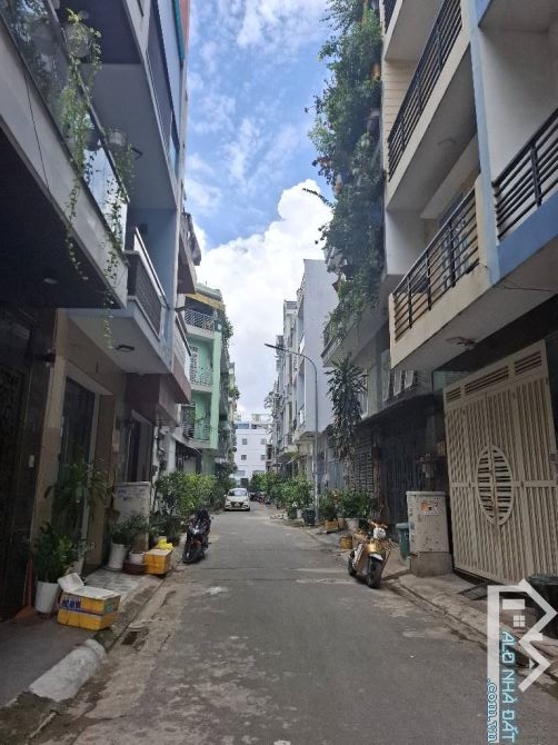 Nhà Mới 4 lầu Đường số 7, Bình Tân - Giá 6.2 tỷ ​Nhà kết cấu 4 tầng, 4 phòng ngủ,5wc - 6