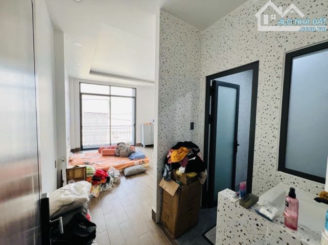 TÂN PHÚ - HẺM KINH DOANH 2 XE TẢI TRÁNH - 70M2 (4x17.5) - A4 - 3 TẦNG MỚI - 4 PN, 4 WC - 6