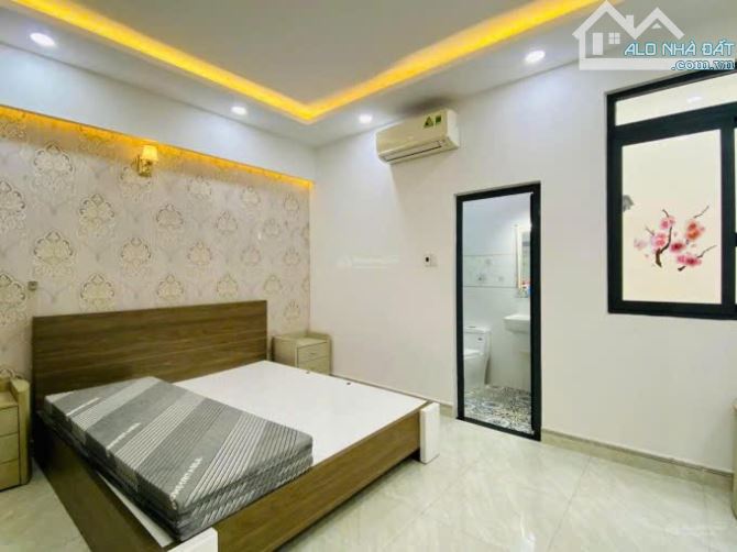 Ngộp cần ra gấp căn nhà nở hậu 5m Tô Hiến Thành, Phường 13, Quận 10- Giá: 5.35tỷ/ 4,4m X 1 - 6