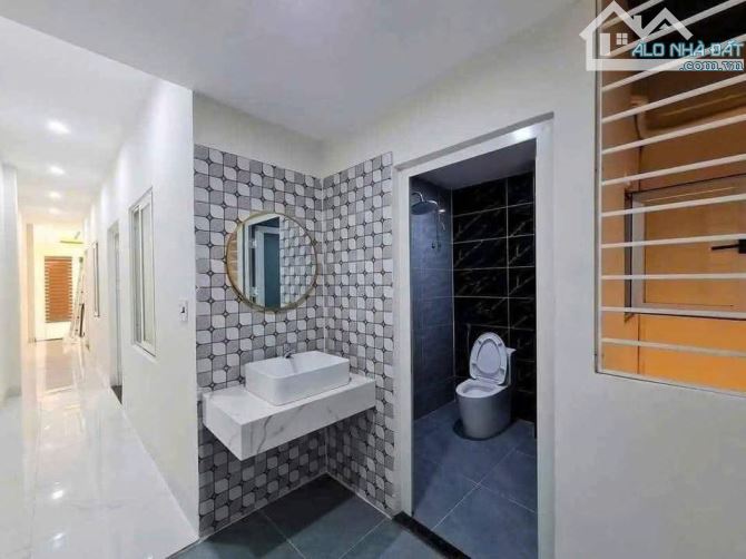 BÁN NHÀ 1 TRỆT 1 LẦU  SỔ RIÊNG THỔ CƯ CHƯA ĐẾN 2 TỶ - 6