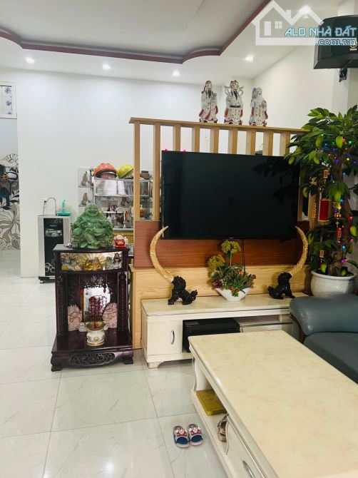 💥 BÁN NHÀ LÔ GÓC TRẦN CAO VÂN – TRUNG TÂM THÀNH PHỐ – 3 TẦNG KIÊN CỐ – GIÁ 8.2 TỶ TL - 6