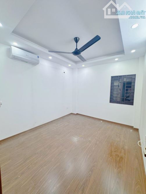BÁN NHÀ NGUYÊN THÁI HỌC LÔ GÓC, 3 MẶT THOÁNG 6 TẦNG THANG MÁY PHÂN LÔ Ô TÔ 17 TỶ - 6
