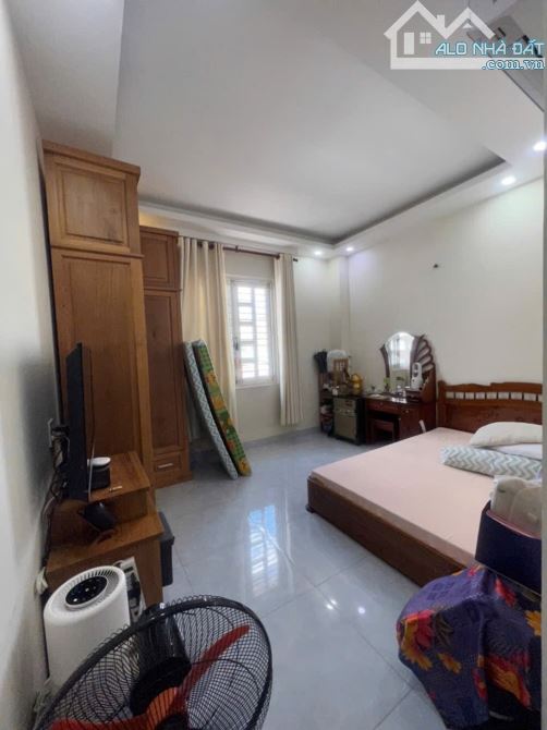 SIÊU PHẨM NHÀ PHỐ NGAY CHỢ TRẦN THỊ CỜ 3 TẦNG ĐƯỜNG THÔNG XE HƠI GIÁ TỐT - 6