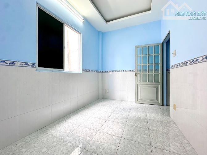 Bán nhà Q10 - CHDV 7 tầng - 1 MBKD 20 phòng - doanh thu ổn định - 6