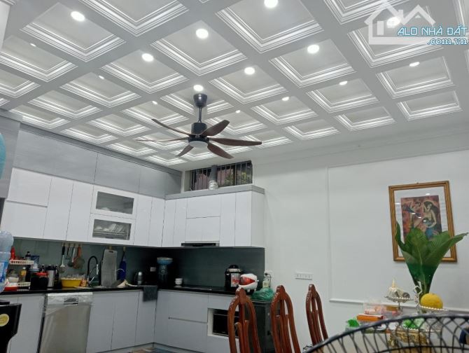 🌴 NGÔ GIA TỰ – VIỆT HƯNG, 125M², 3 TẦNG – BIỆT THỰ MINI SÂN VƯỜN, 18,9 TỶ - 6