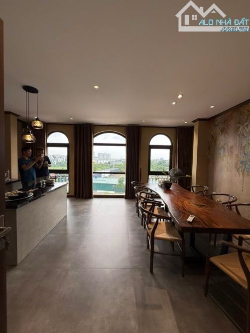 Bán nhà Ngọc Thụy, 43m2, 7T thang máy đẹp long lanh, MT 6m, 2 ô tô tránh vỉa hè, 18.5 tỷ - 6