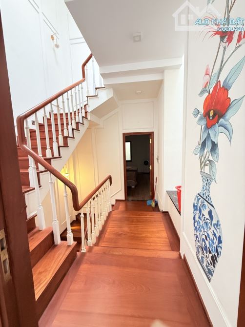 Bán biệt thự Tân Bình - 102m2 - 4 tầng - mới đẹp - khu biệt lập dân trí cao - 6