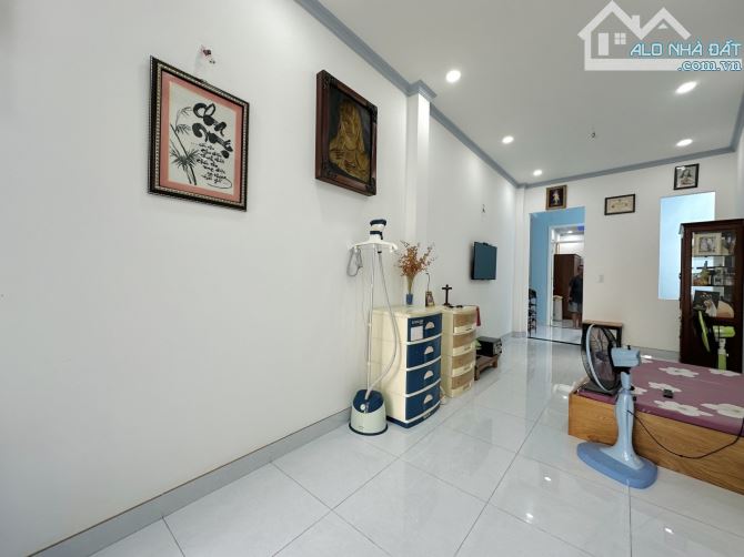 HẺM XE HƠI - HOÀNG HOA THÁM - BÌNH THẠNH - 93m2, NỞ HẬU - 4 PN - 8,xx TỶ - 6