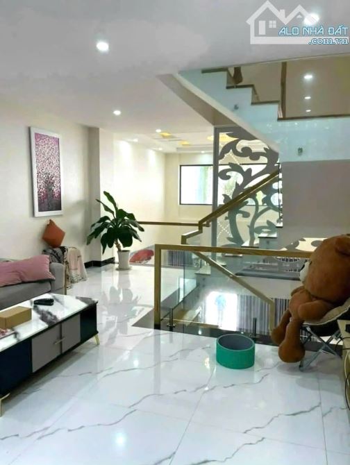 BÁN NHÀ ĐẸP 1 TRỆT 2 LẦU PHAN CHU TRINH P2 TPVT - GẦN CÔNG VIÊN,BIỂN THUỲ VÂN-GIÁ 8,5 TỶ - 6