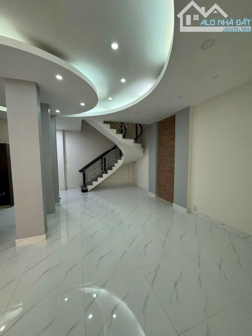 HXH 1 TRỤC - SÁT MT - NGUYỄN VĂN KHỐI - GÒ VẤP - NHÀ 4 TẦNG - 120M2 - NGANG 8M - CHỈ 13.2T - 6