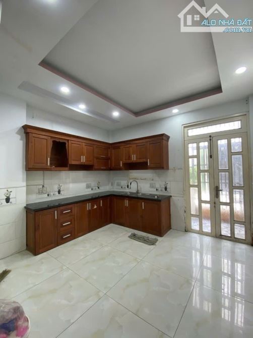 BÁN NHÀ 2 MẶT HẺM XE HƠI CHIẾN LƯỢC BÌNH TRỊ ĐÔNG - 4X18 - 3 TẦNG GIÁ 6,1 TỶ TL - 6