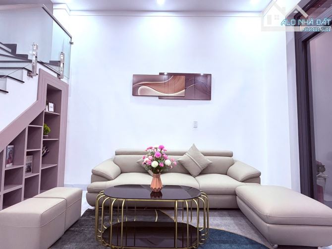NHÀ MỚI THIẾT KẾ HIỆN ĐẠI - MT HẺM 3 XE HƠI NÉ NHAU 133 Nơ Trang Gưh - 6
