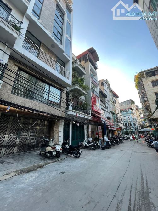 Bán tòa văn phòng Thịnh Quang đống đa thang máy kinh doanh dt 100 9 tầng - 6