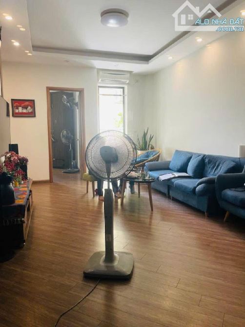 122 m2 / 7.3 tỷ Căn hộ Cc tầng 8/ Mỹ Đình 2 - 6