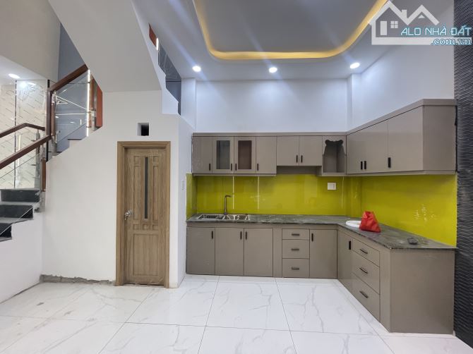 Hẻm 4m Trần Quang Cơ Tân Phú 48m2 4 x 12m, 4 Lầu 4PN mới, Giá 6,3 tỷ TL - 6