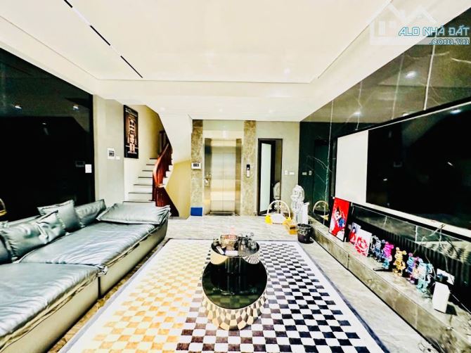 ✨ BÁN NHÀ NGUYỄN VĂN CỪ - PHÂN LÔ – 6 TẦNG THANG MÁY – NỘI THẤT CHÂU ÂU – GIÁ TỐT - 6