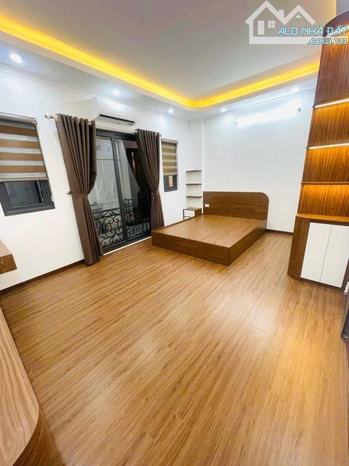 VỊ TRÍ ĐỈNH CAO - 1 NHÀ RA PHỐ - 2 THOÁNG TRƯỚC SAU - TRƯỚC NHÀ RỘNG THOÁNG - GẦN Đ - 7