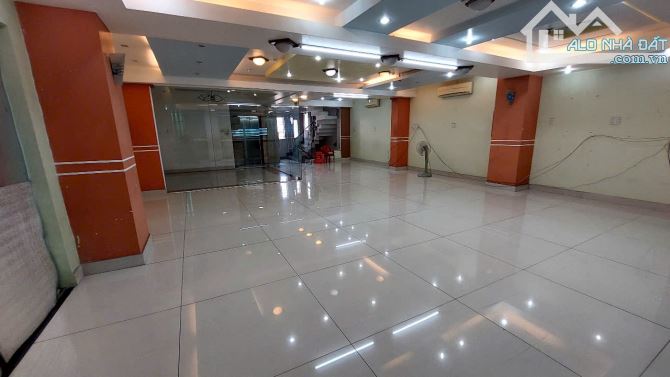 CHO THUÊ NHÀ MẶT TIỀN ĐINH BỘ LĨNH (HẦM TRỆT 3 LẦU 9m X 15m) VỊ TRÍ ĐẸP - 7