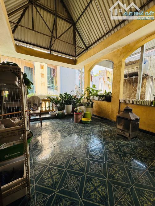 Phân lô Nguyễn Văn Huyên, Cầu Giâý. Gara ô tô- Nhà đẹp- Kinh Doanh- Hiếm. Dt 55m - 20.5 tỷ - 7