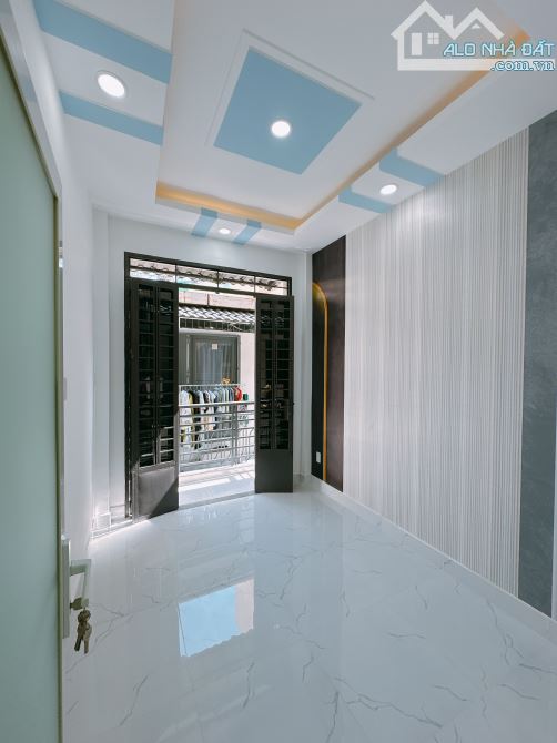 BÁN GẤP NHÀ ĐẸP 3 TẤM 5PN TẠI Q4 KHU DÂN CƯ GIÁ 4TỈ5 CÁCH HẺM XE HƠI 3 CĂN - 7