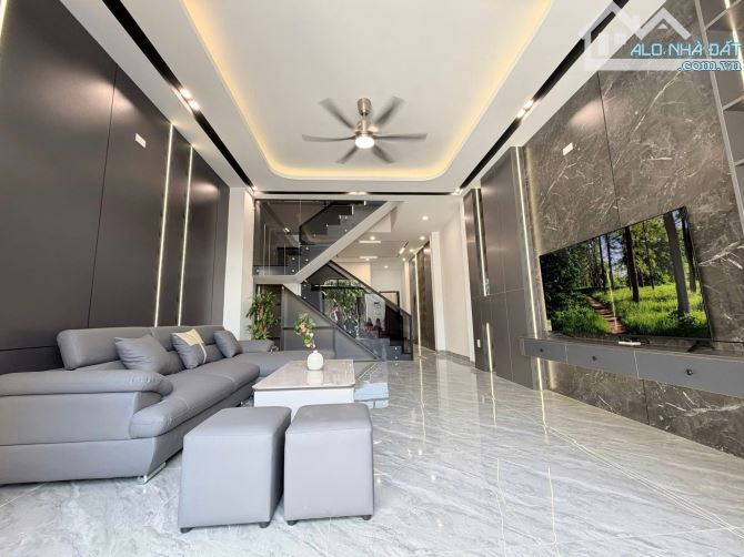 BÁN NHÀ 3 TẦNG MỚI FULL NỘI THẤT , MẶT TIỀN ĐƯỜNG 7,5M YÊN KHÊ 2 , THANH KHÊ - 7