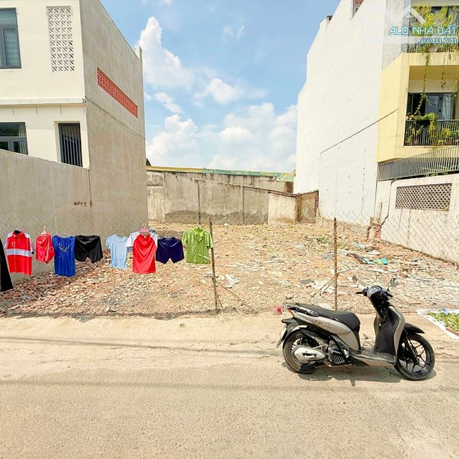 ĐẤT ĐẸP 1 LÔ DUY NHẤT ĐƯỜNG THÔNG ĐƯỜNG ĐINH THỊ THI ( VẠN PHÚC CITY ), ĐƯỢC XÂY 5 TẦNG - 7