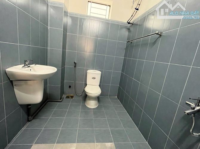 🔴 (NCC) CHO THUÊ NHÀ 3 TẦNG ĐƯỜNG LÊ TẤN TOÁN, SƠN TRÀ – CÁCH BIỂN PHẠM VĂN ĐỒNG 500M  • - 7