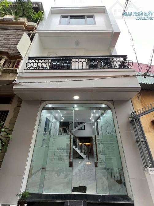 🏰 SIÊU PHẨM NHÀ ĐẸP HỒ SEN – CĂN NHÀ ĐÁNG SỞ HỮU NHẤT KHU VỰC! 🏰 ✨ Diện tích: 52m²t - 7