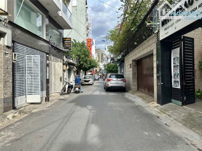 Nhà HXT đường Đoàn Thị Điểm, 1T 3 L, hẻm kinh doanh, CN gần 40m2, giá 10,69 tỷ TL - 7