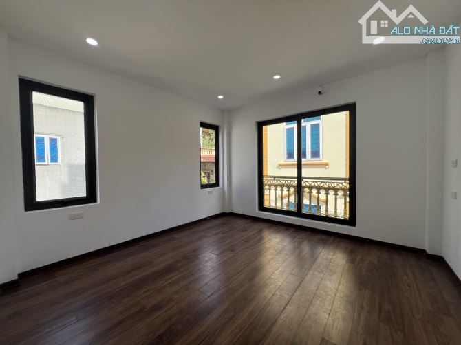 Mặt Phố Yên Vĩnh, KD,Ô tô, Lô góc ,Thang Máy,DT36m2 x6 tầng, MT4m,Giá nhỉn 8,x tỷ Hoài Đức - 7