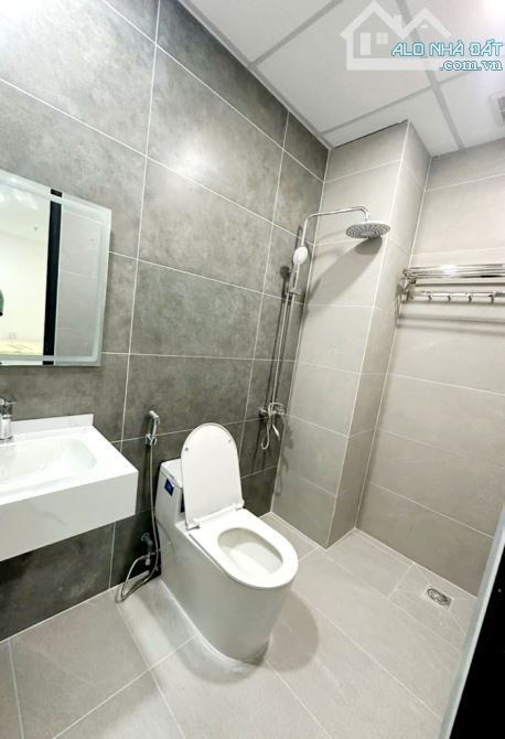 CHDV 5 Tầng Mặt Tiền - Ngay NGUYỄN VĂN LƯỢNG - GÒ VẤP - 180m² - 30 PN - 25.x TỶ. - 7