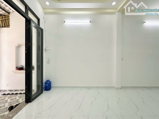 TL.CC- 52m2- Hẻm Xe Hơi VinCom Bình Thạnh- 3,8 x 14 - 3 Tầng- 4 PN-Sát Mặt Tiền-Chỉ Hơn 8T - 7
