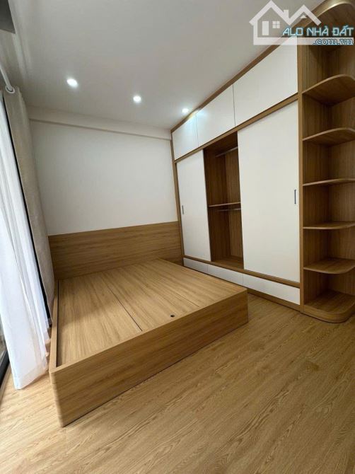 Bán gấp CH N03 Trần Quý Kiên, 79m2, 2N,2WC, giá 6.75 tỷ - 7