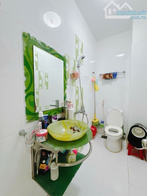 MẶT TIỀN KINH DOANH Q4 CÓ 1O TỎI - 8