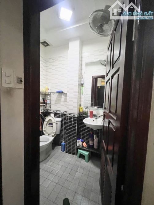 📣 🔥CỰC HIẾM – NHÀ 3 TẦNG HIỆN ĐẠI – CÓ GARA Ô TÔ – DT 100M² – SÁT NAM VIỆT Á – CHỈ 9.Xty - 8