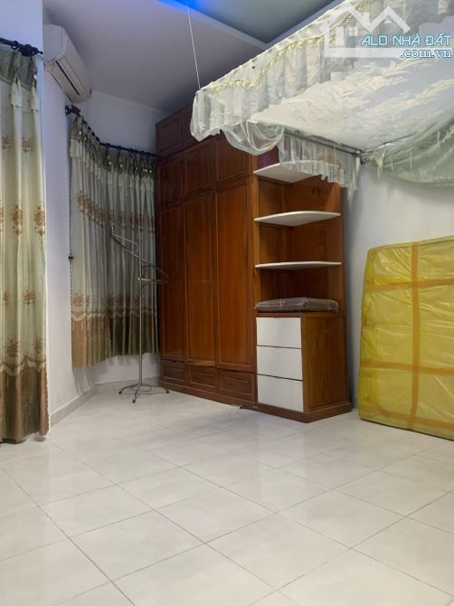 Nhà 1 trệt 1 lầu, 2pn 2wc, sẵn máy lạnh, gần Gigamall - 8
