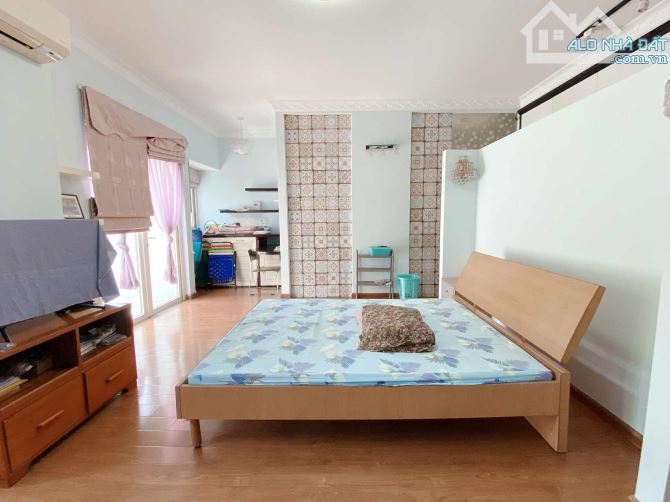 Bán BIỆT THỰ PHÚ NHUẬN  DT: 9.6 x20m, 5 tầng , 188m2, dòng tiền 60tr / tháng. - 8