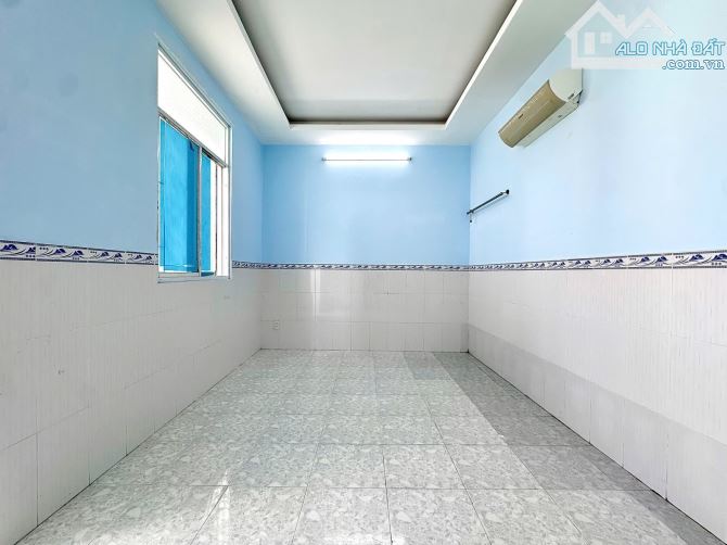 Bán nhà Q10 - CHDV 7 tầng - 1 MBKD 20 phòng - doanh thu ổn định - 8