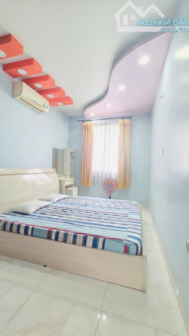 QUẬN 5 - 2 MẶT HẺM - CÁCH MẶT TIỀN 15M - 5 TẦNG 5PN - TẶNG FULL NỘI THẤT - GIÁ CHỈ 9 TỶ TL - 8