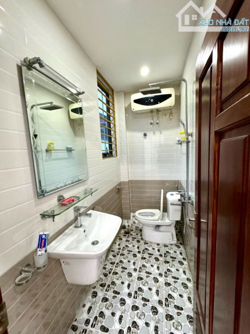 VƯƠNG THỪA VŨ - THANH XUÂN - CĂN GÓC 2 MẶT TIỀN - Ô TÔ TRÁNH - OTO CẤT TRONG NHÀ - 14,5 TỶ - 8