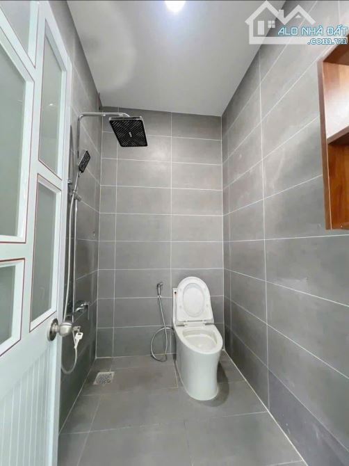 Vợ chồng em chuyển về Phan Thiết định cư luôn nên cần bán gấp căn nhà cấp 4 - 8