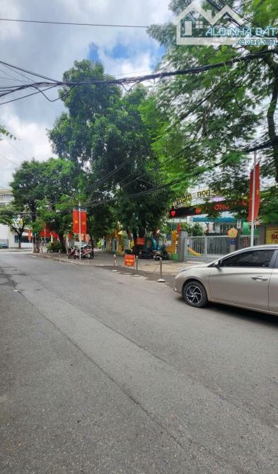 Bán nhà đẹp Hoàng Đạo Thành! 35m2 x 6 tầng chỉ 11..tỷ - Phân lô, ô tô tránh, lô góc thoáng - 6