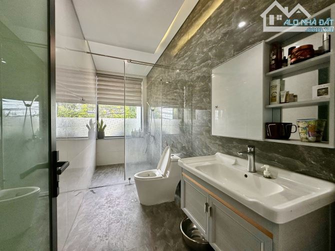 BÁN CĂN BIỆT THỰ LÔ GÓC 2 MT 3 TẦNG ĐƯỜNG 7m5 – ĐỐI DIỆN CÔNG VIÊN – TẠI HÒA XUÂN, ĐÀ NẴNG - 8