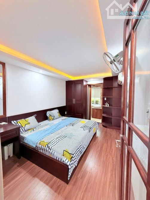 CỰC HIẾM ! NHÀ KHÁ ĐẸP, MẶT TIỀN đg HUỲNH NGỌC HUỆ, THANH KHÊ: 3 TẦNG 1 lửng 1 tum - 8
